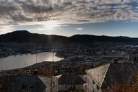 Bergen, visite guidée en minibus avec arrêts de photos et visite de Bryggen - Hizvo