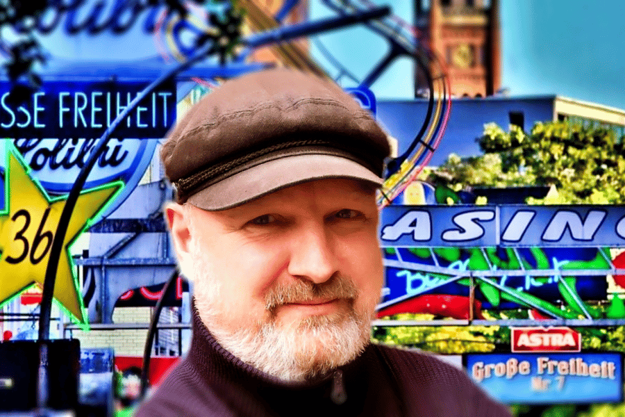 Die Kiez-Kapitän Reeperbahn & Beatles Kieztour Hamburg. Foto: GetYourGuide