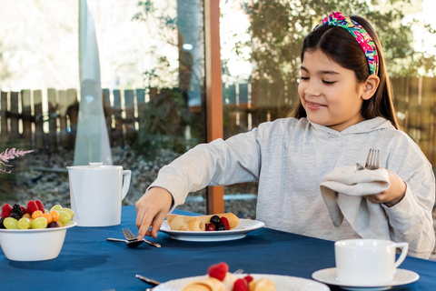 Meissen: Children's Table Manners Course with Tea & Cake