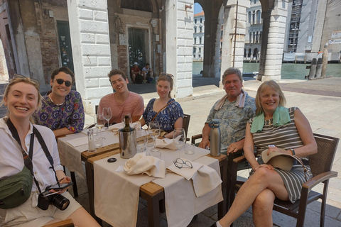 Venezia: Tour a piedi al tramonto con degustazione di vini e prodotti alimentari