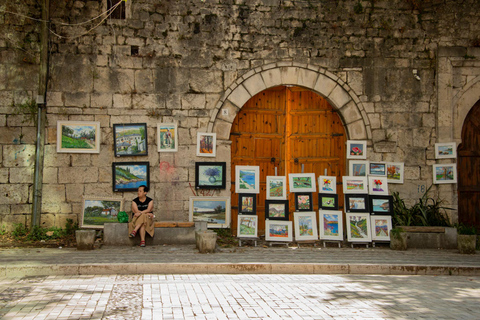 Tour a pie por Tirana