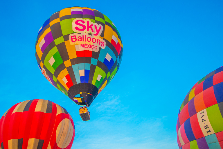 Teotihuacan: Varmluftsballongflygning Sky BalloonsTeotihuacan: Flyg med varmluftsballong med Sky Balloons