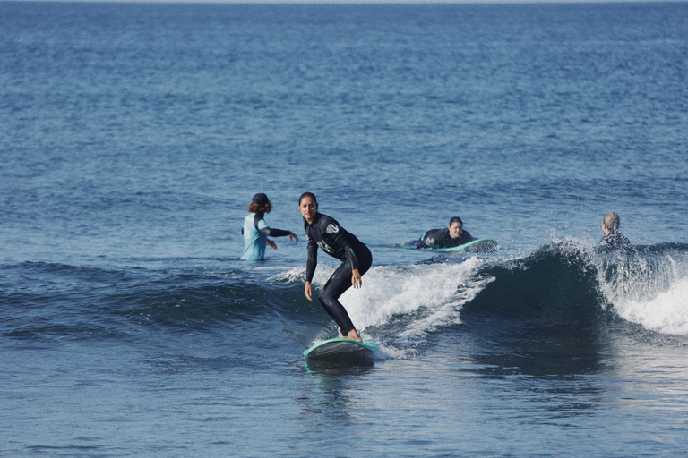 AÇORES: Aula de surf para principiantes