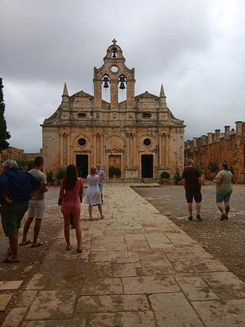 Aceite de Rethymno privado y degustación de miel, cerámica en margaritas - Hizvo