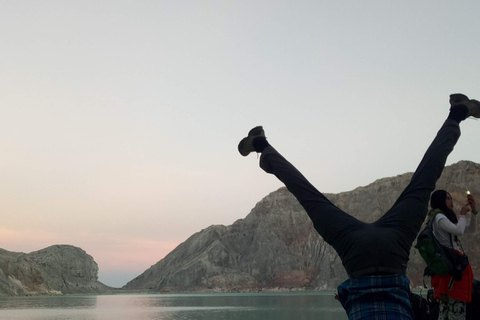 Von Bali aus: Das majestätische Mount Ijen Sunrise Trekking