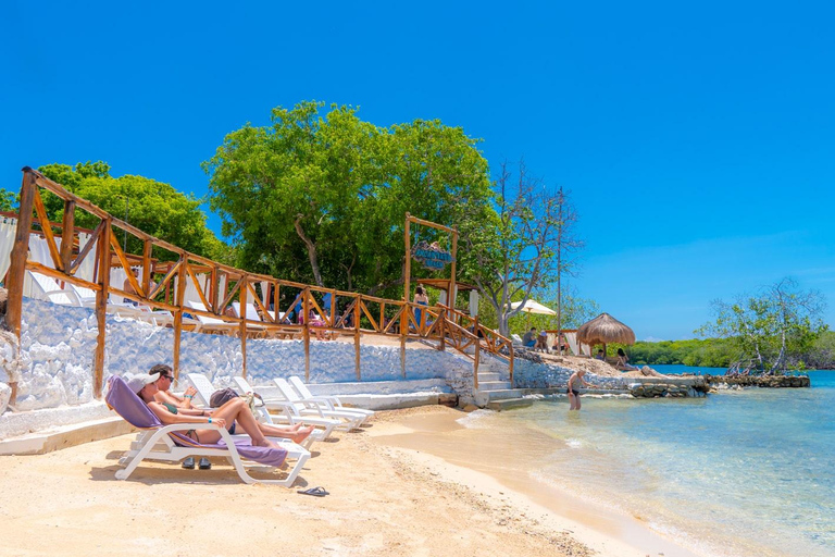 Island Tour: 3 Beach Clubs around baru, Rosario and BombaIsland Tour: 3 Beach Clubs around baru