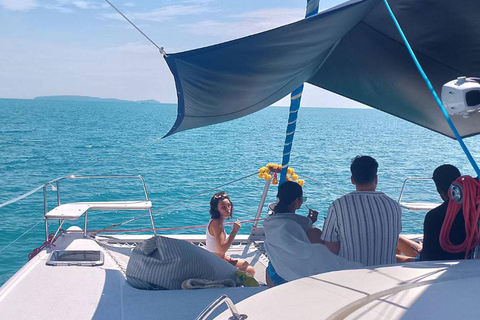 Phuket: Alquiler de Yates Privados a Maiton y las Islas del Coral