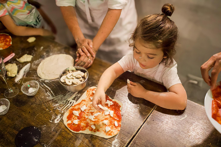 Rome: Pizza and Tiramisu Cooking Class Near the Colosseum Rome Private Family Pizza and Tiramisu Class