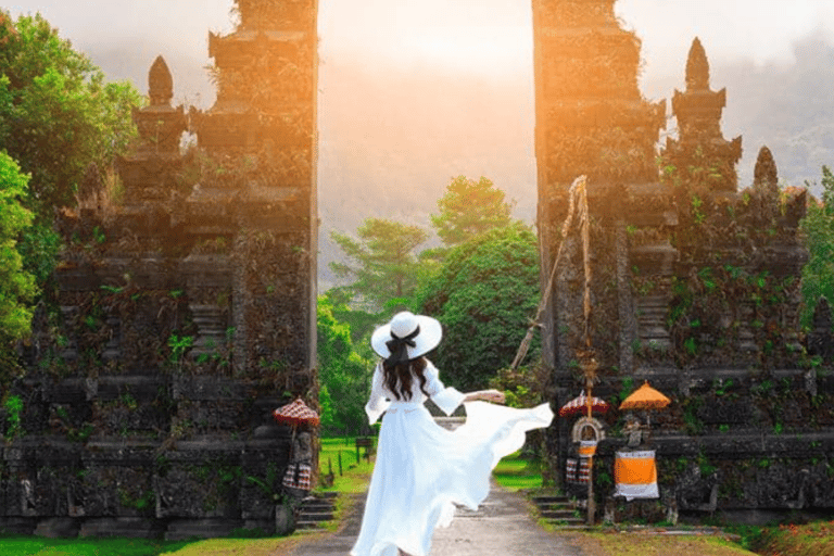 Bali : Full Day Ulundanu - Tanah Lot Tour Full Day Ulundanu - Tanah Lot ( Transposrt With Driver)