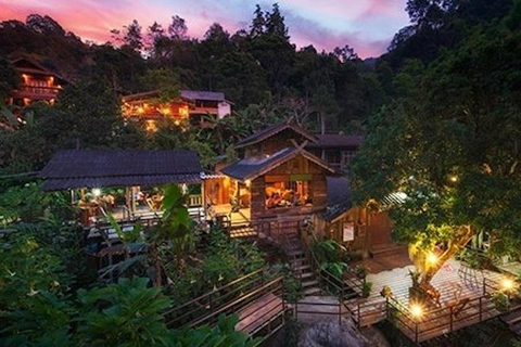 Chiang Mai : location d'un minibus avec chauffeur pour Doi Mae Kam PongChiang Mai : Location d'un minibus avec chauffeur à Doi Mae Kam Pong