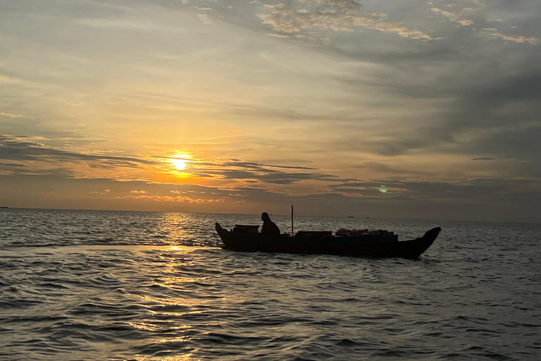 7-Day Cambodia Adventure: Angkor Temples, Kulen & Battambang