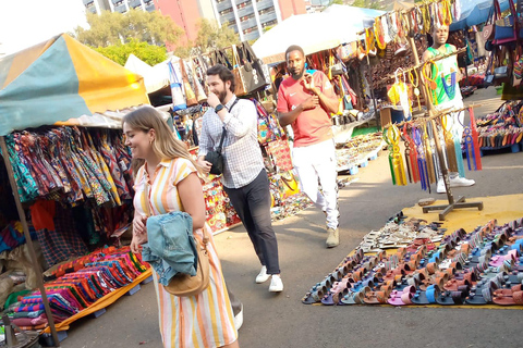 (Nairóbi) Compras de lembranças e excursão histórica de meio dia