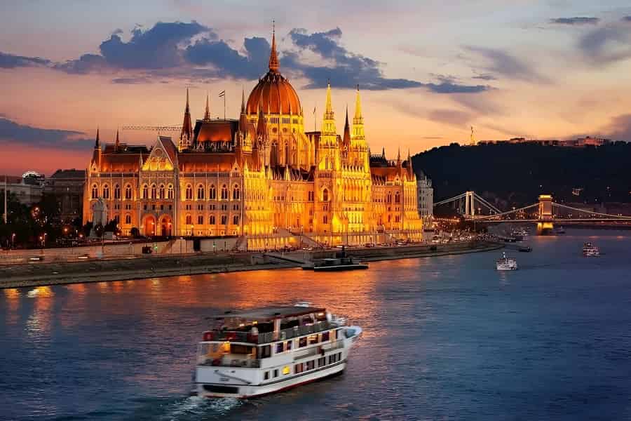 Wien: Tagesausflug Bratislava–Budapest/Führung & Bootsfahrt. Foto: GetYourGuide