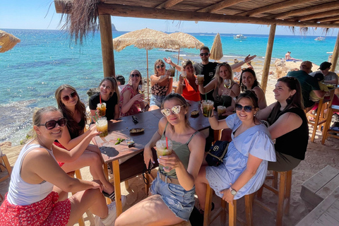 Ibiza: Private Jeep Wrangler Tour & Lunch at Beach Rest.