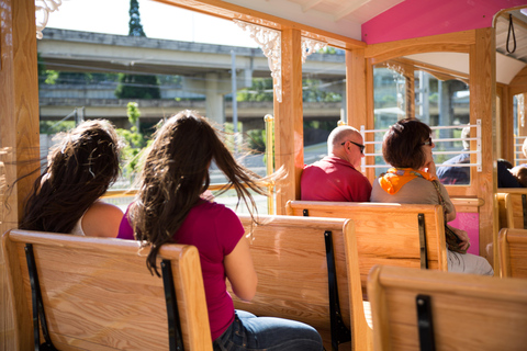Portland, Oregon: Pink Trolley Hop-On Hop-Off Tour