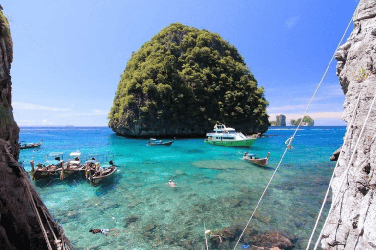 Phuket; Phi Phi, Maya Bay, Isla de Bambú y Rang en lancha rápida