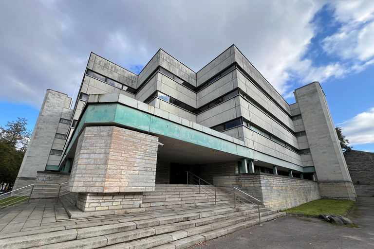 Tour de la película Tenet en Tallin con un extraTenet Tour (1.5h)