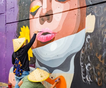 Медельин: экскурсия по истории Комуны 13 и граффити с канатной дорогой