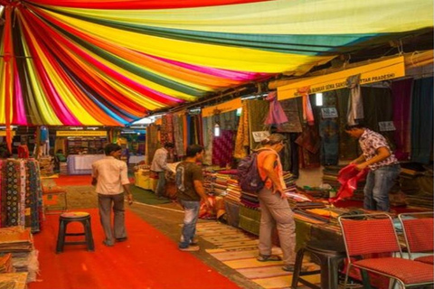 Delhi: oude en nieuwe Delhi, rondleiding van een hele of halve dagHaif-Day New Delhi Tour met auto, gids en chauffeur