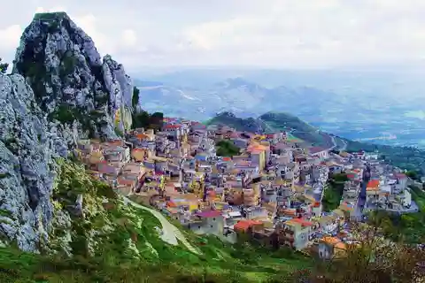Passeggiata a cavallo a Caltabellotta e brunch con un pastore