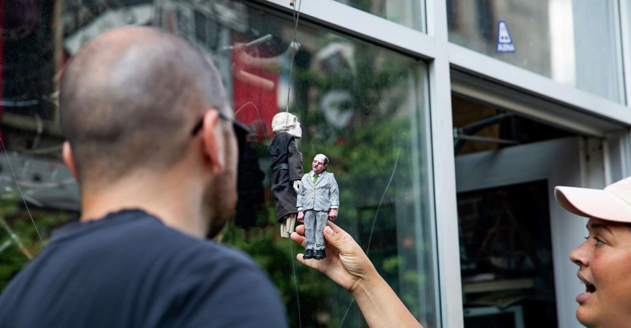 Montreal: The Original Locally Owned Street Art Walking Tour photo 5