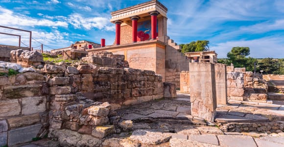 Knossos: Private Skip-the-Line Tour with Licensed Guide