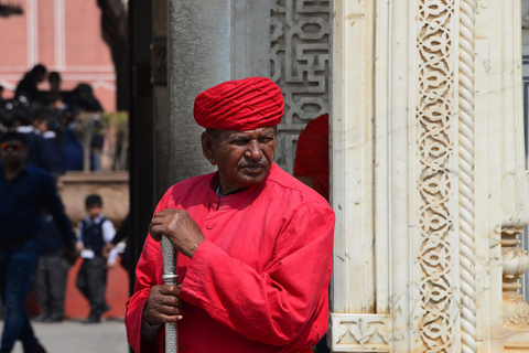 Jaipur: Un Gran Patrimonio en el Mismo Día - Heritage Rajasthanexcursión con almuerzo, entrada a los monumentos, coche y guía local solamente.