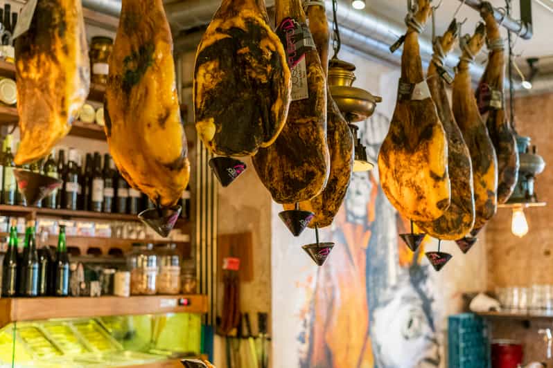 Barcelona El Born/Gothic Quarter Wine and Tapas Bar Tour GetYourGuide