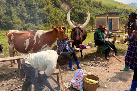 From Kigali: Bigogwe Cow Experience, Hiking & farm with Meal