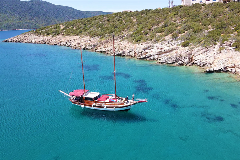 Bodrum: Private Boat Tour with Lunch and Drinks Sunset Tour With Luxury Gulet in Bodrum