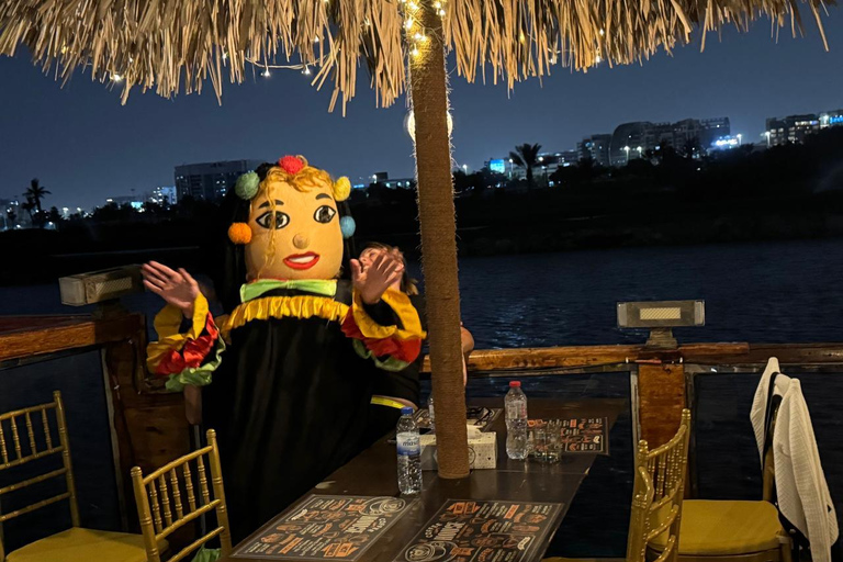 迪拜河阿拉伯独桅帆船巡游、小型游艇码头表演、自助餐和饮料选项迪拜河游船+晚餐+现场舞蹈表演（不含接送服务）