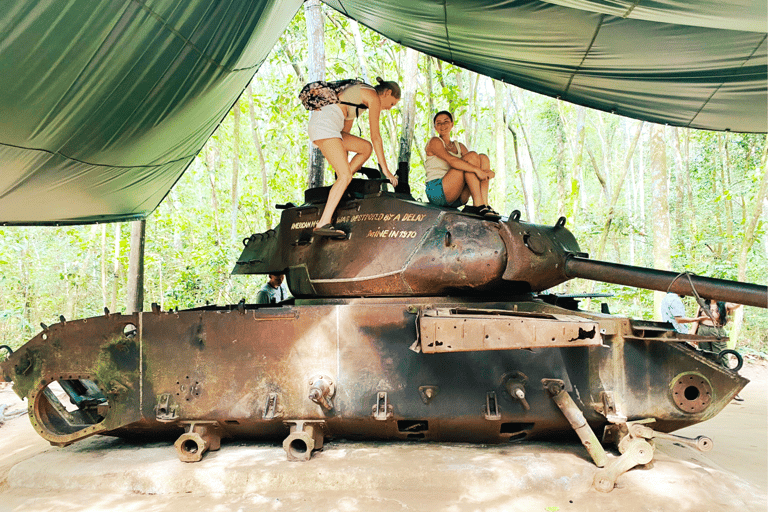 HCMC: Cu Chi minder drukke Ben Duoc tunnels halve dag tour