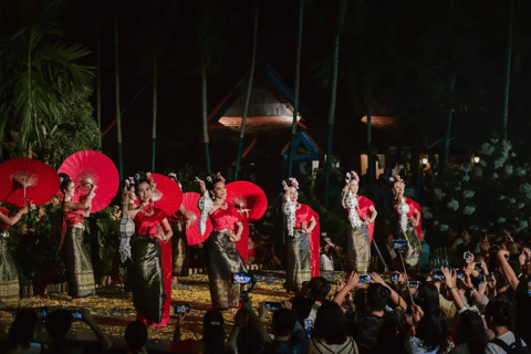 Chiang Mai: Geführtes Loy Krathong Laternenfest mit Abendessen