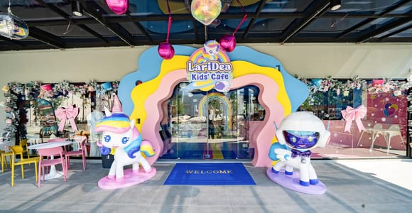 LariDea Kids&#39; Café: 1-Hour Entry to a Clean, Safe Playground