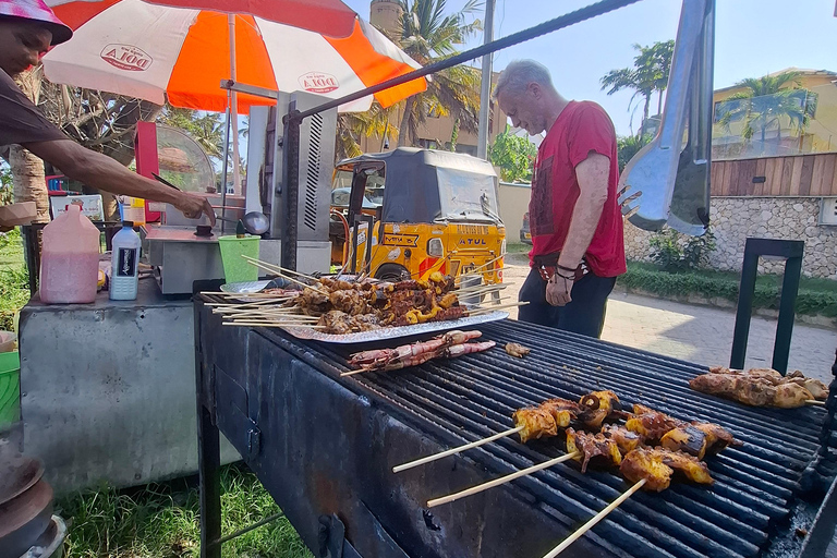 Mombasa: Mkupe Creek Sunset Boat Tour with Fishing