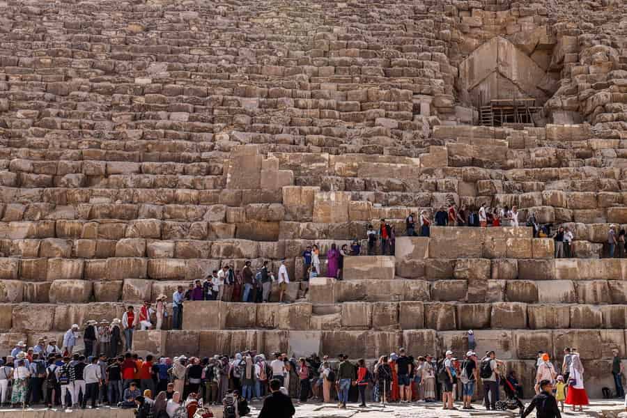 Tour zu den Pyramiden von Gizeh mit Eintritt in die Cheops-Pyramide ab Kairo. Foto: GetYourGuide