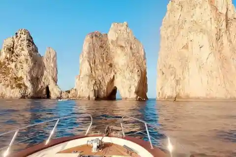 Ön Capri: Privat bekväm båttur