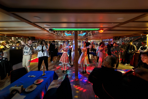 Istanbul: Turkish Night on the Bosphorus Dinner Cruise