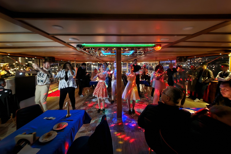 Istanbul: Turkish Night on the Bosphorus Dinner Cruise