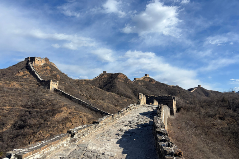 Beijing: Jinshanling Great Wall Private Tour with Lunch Bus to Jinshanling Great wall Hiking tour from Beijing