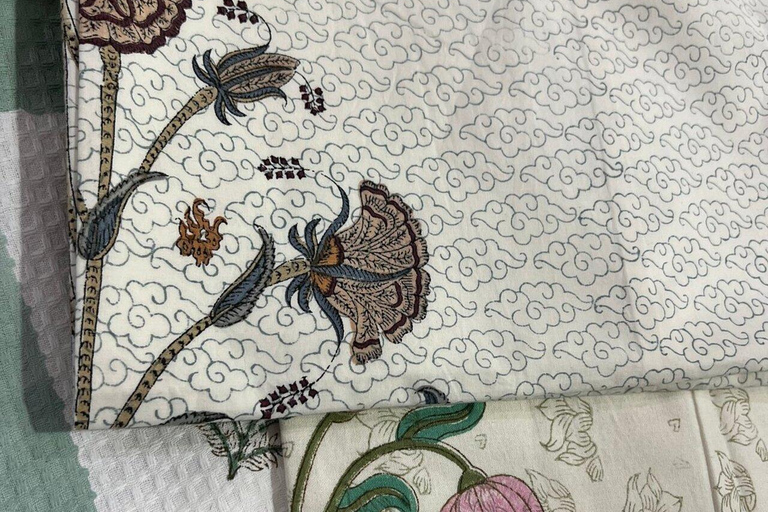 Jaipur Shopping Tour with Blue Pottery &Block Print Workshop Private Tour: Car + Guide