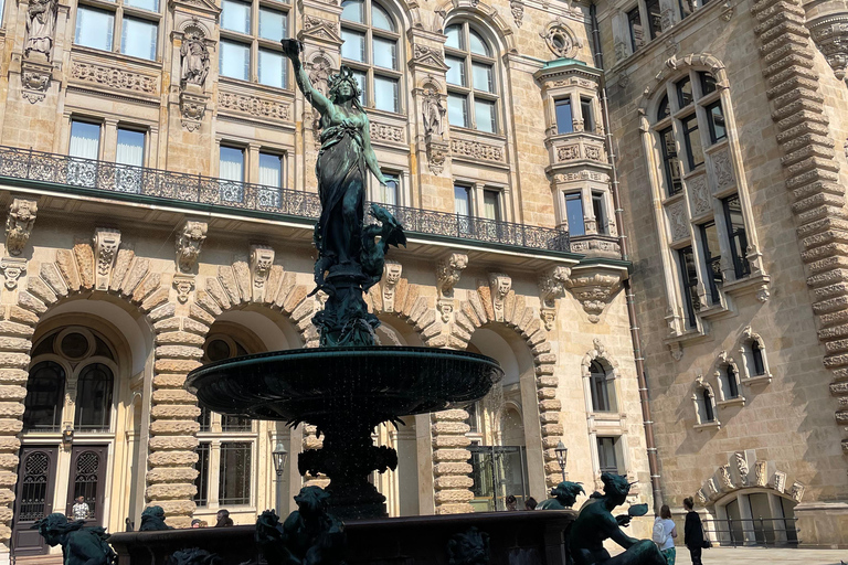 City tour through HafenCity, Speicherstadt... with a real insider!