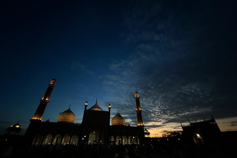 Delhi: Old Delhi Night Walk, Street Food & Rickshaw Ride Delhi: Old Delhi Night Walk, Street Food & Rickshaw Ride