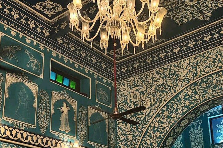 Jaipur City Palace Sightseeing by Private Car Tour Guide City Palace: Tour Guide + Car