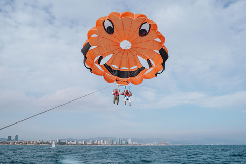 Barcelona: Parasailing Adventure Ride with Scenic Sea Views