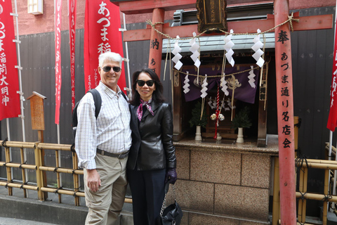 Tokyo: Ginza & Tsukiji Backstreets Guided Walking Tour