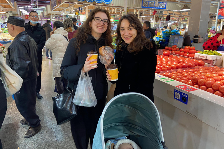 Mystery Menus Shanghai: 3-Hour Breakfast and Market Tour