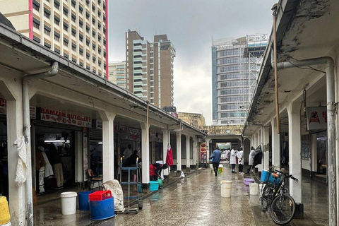 Nairobi Twilight Guided Walking Tour and Local Evening Life