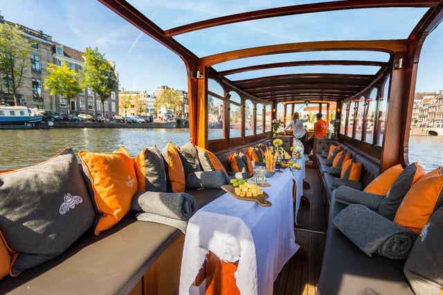 Amsterdam: Crociera in barca classica con formaggio e vino opzionali