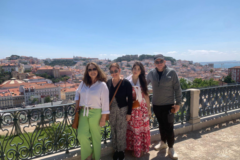 Tour privati di Lisbona in tuk-tuk 100% elettricitour privati di Lisbona in tuk-tuk 100% elettrici